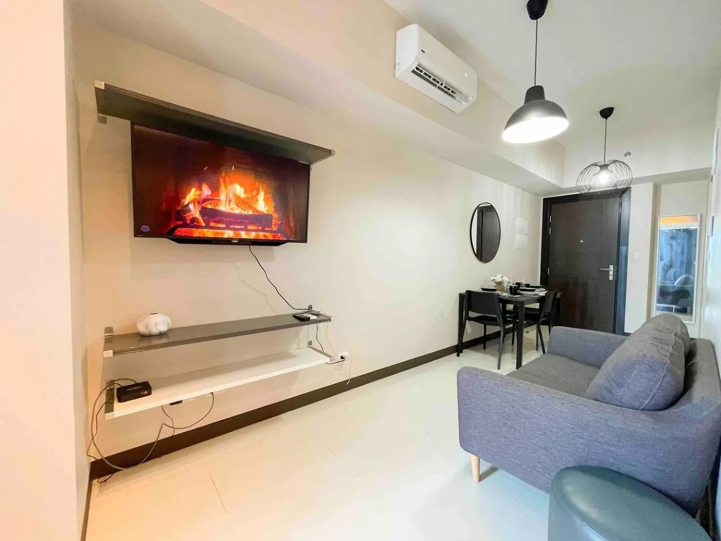 Apartment Exclusive Bgc Condo At Uptown Area #Upt136D Manila Philippines