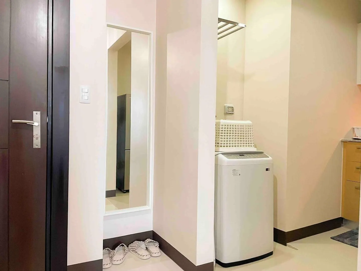 Exclusive Bgc Condo At Uptown Area #Upt136D Manila