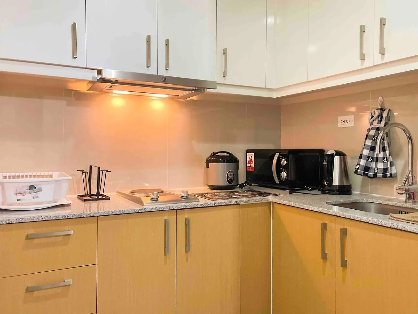 Exclusive Bgc Condo At Uptown Area #Upt136D Manila